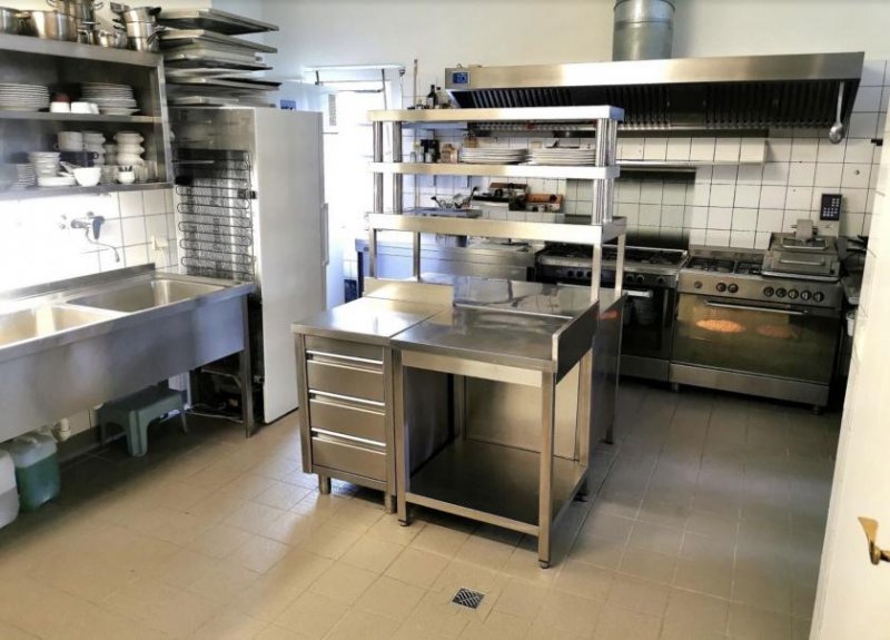 Falkenhagen (Mark) Wohnhaus und Gastronomie in einem! www.ohnemaklerprovisionverkaufen.de Haus kaufen