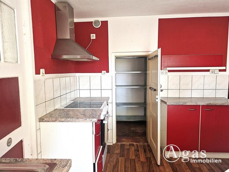 Zeschdorf Modernisiertes Einfamilienhaus auf großem Grundstück in Ortsrandlage Haus kaufen