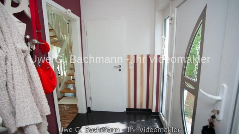 Neuenhagen (Landkreis Märkisch-Oderland) Massiv gebaute Stadtvilla aus 2011 in ruhiger Wohnlage von Neuenhagen Haus kaufen