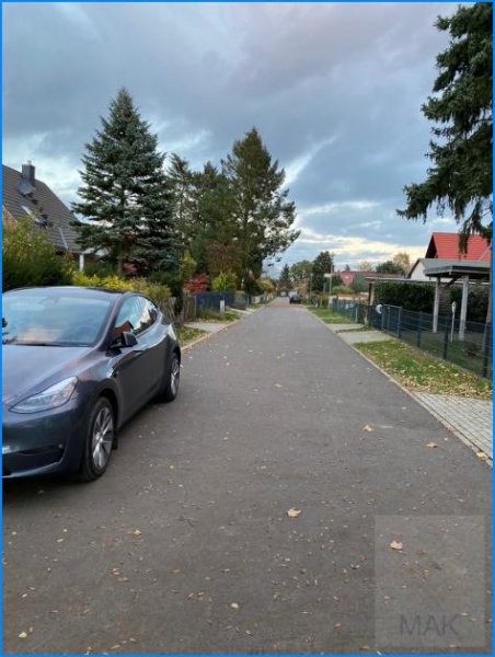 Zeuthen MAK Immobilien: Hausmiete zu hoch? Dann bau doch selber! Grundstück kaufen