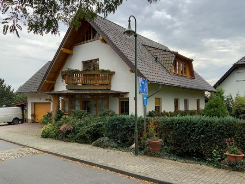 Luckau Großzügiges Einfamilienhaus mit 300 m2 Wohnfläche in schöner Lage - Hier hat deine Familie ihren Platz! Haus kaufen