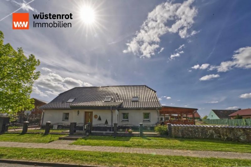 Höhenland Ihr Freiraum in Höhenland – Viel Platz für Selbstversorgung, Handwerk und Familie im Dreiseithof Haus kaufen