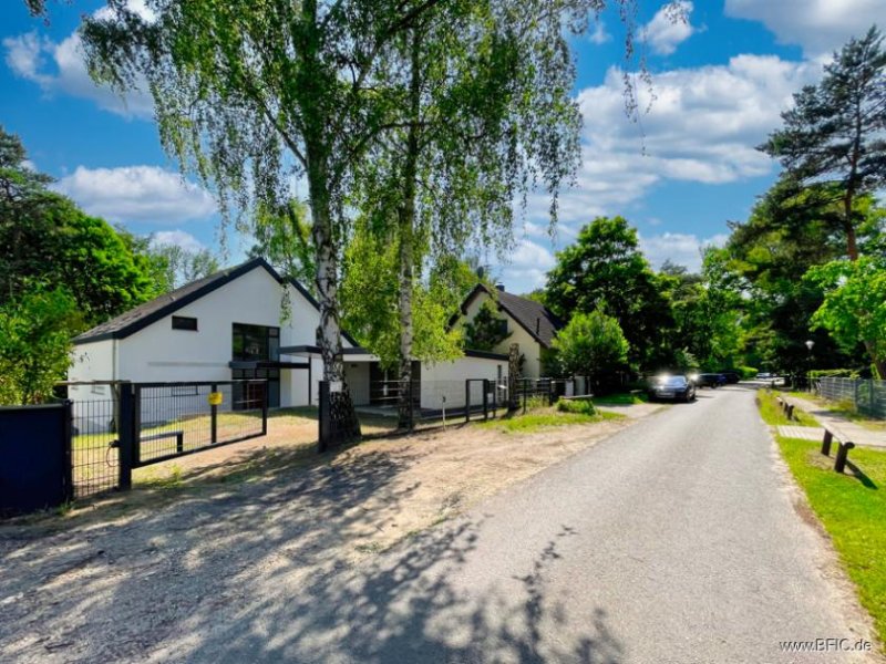 Glienicke/Nordbahn Großzügige und charmante Stadtvilla in begehrter Wohnlage Haus kaufen