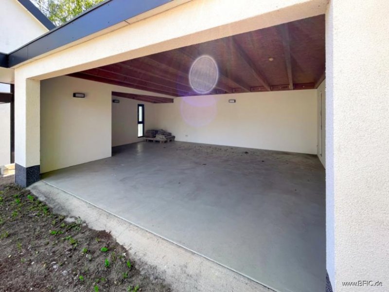 Glienicke/Nordbahn Großzügige und charmante Stadtvilla in begehrter Wohnlage Haus kaufen