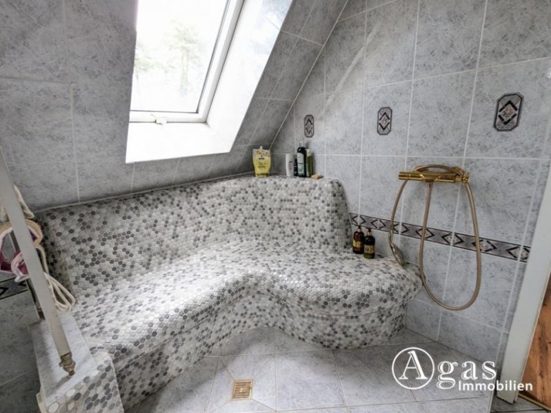 Schildow Gepflegtes Einfamilienhaus mit Sauna und Garage in Schildow Haus kaufen