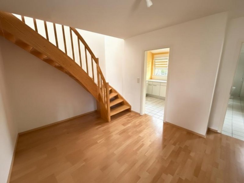 Bergfelde Attraktive Kapitalanlage vor den Toren Berlins - Vermietete Maisonettewohnung mit Stellplatz in ruhiger Wohnlage von Bergfelde