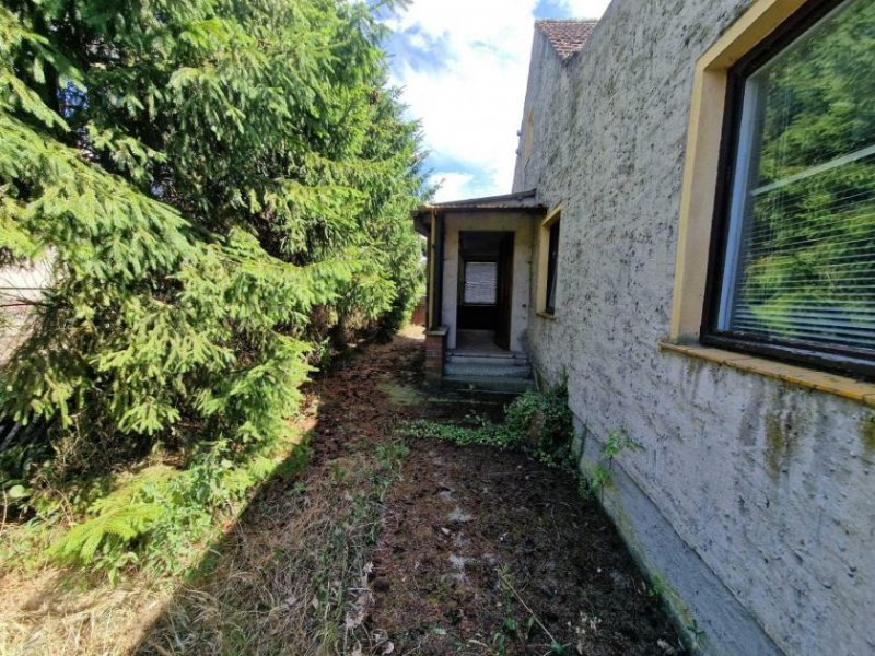 Kremmen Grundstück mit Doppelhaushälfte (Abriss oder Sanierung) Grundstück kaufen