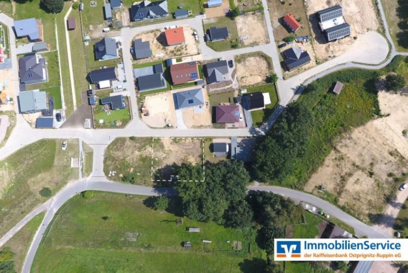 Alt Lutterow Perfekte Voraussetzungen - Seenähe & toller Landschaftsblick Grundstück kaufen