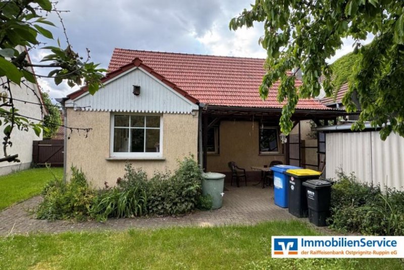 Sieversdorf-Hohenofen Gemütliches Landhaus mit Erweiterungspotential Haus kaufen