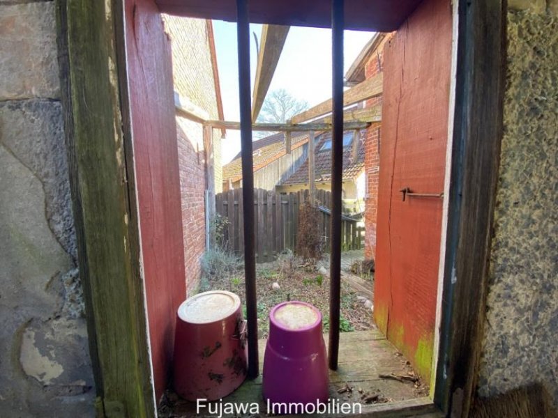 Wittstock sanierungsbedürftiges Haus mit Garage und Nebengebäude günstig zu verkaufen Haus kaufen