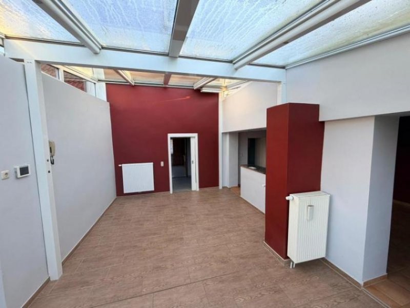 Demmin ObjNr:19793 - Kernsaniert Doppelhaushälfte mit Gatern, Terrasse, Wintergaten und 2 Garagen Haus kaufen