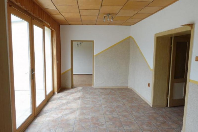 Kletzin (Landkreis Mecklenburgische Seenplatte) ObjNr:B-19519 - Platz für zwei Familien mit viel Nebengelass Haus kaufen