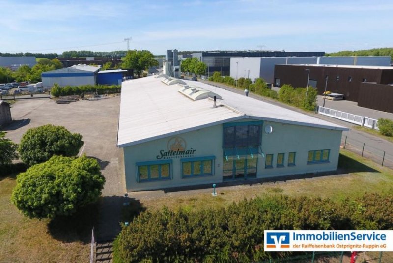 Röbel/Müritz Gewerbehalle in Röbel/Müritz - Vielseitig nutzbar, bestens angebunden und effizient ausgestattet Gewerbe kaufen