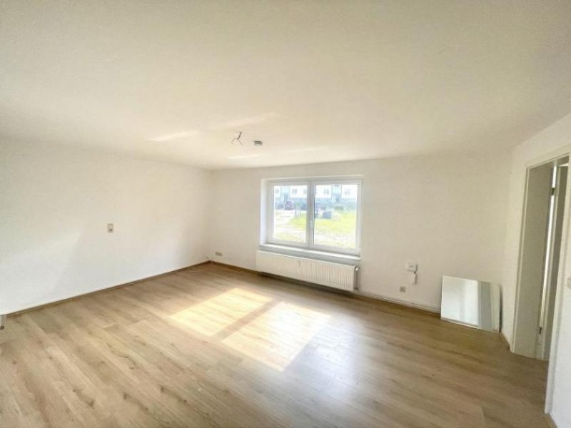 Spantekow ObjNr:19745 - Vier Wohneinheiten in ländlicher Lage nahe Anklam Gewerbe kaufen