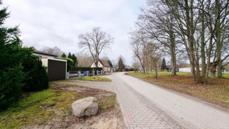 Lütow Grünes Refugium - Grundstück in Randlage in Neuendorf Grundstück kaufen