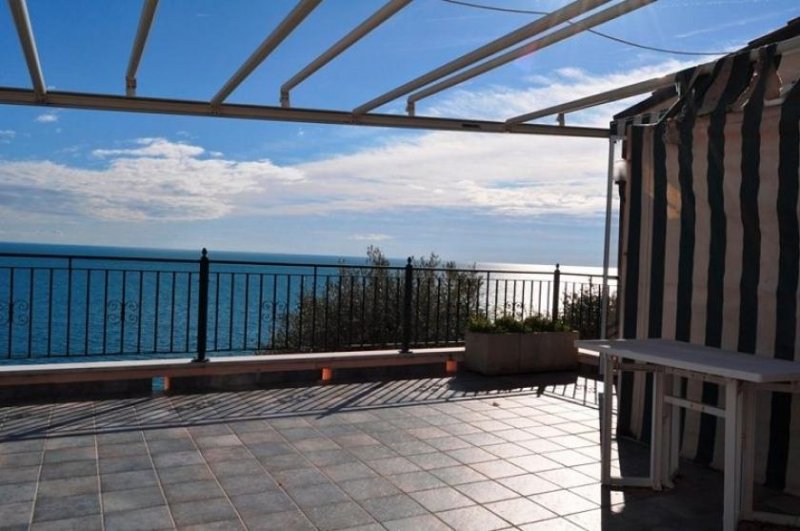 Sanremo BELLISSIMA VILLA CON PISCINA E VISTA MARE PANORAMICA Haus kaufen