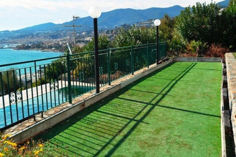 Sanremo BELLISSIMA VILLA CON PISCINA E VISTA MARE PANORAMICA Haus kaufen
