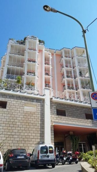 Sanremo große Dachgeschosswohnung im Zentrum von Sanremo Wohnung kaufen