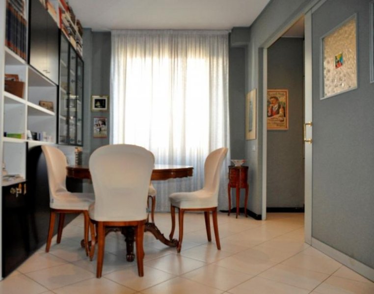 Sanremo prestigious apartment in the prestigious 50th century mansion Wohnung kaufen