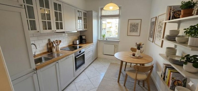 Rostock 4 Zimmer in bester Lage von Rostock | Uninähe - Sanierte 89 m² Altbaucharme mit Balkon & Dielen Wohnung kaufen