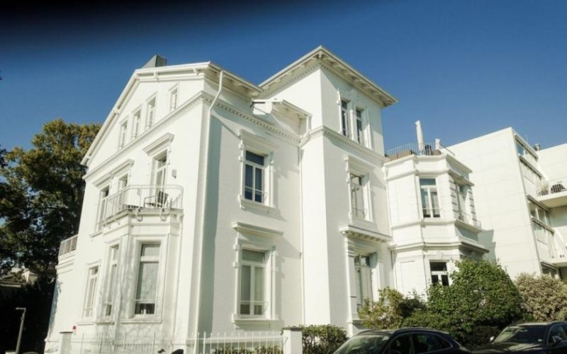 Hamburg Beste Lage von Harvestehude, große Sonnenterrasse und eigene Gartenfläche Wohnung kaufen