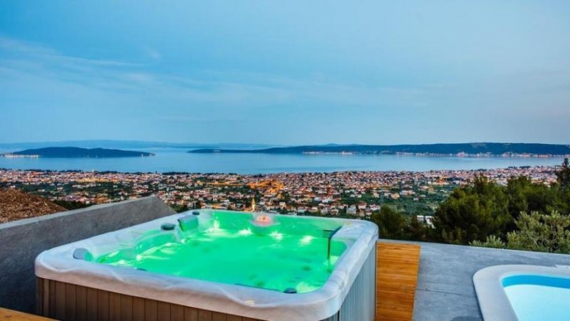 Split Wunderschöne Villa mit Panoramablick auf das Meer in der Nähe von Split Haus kaufen