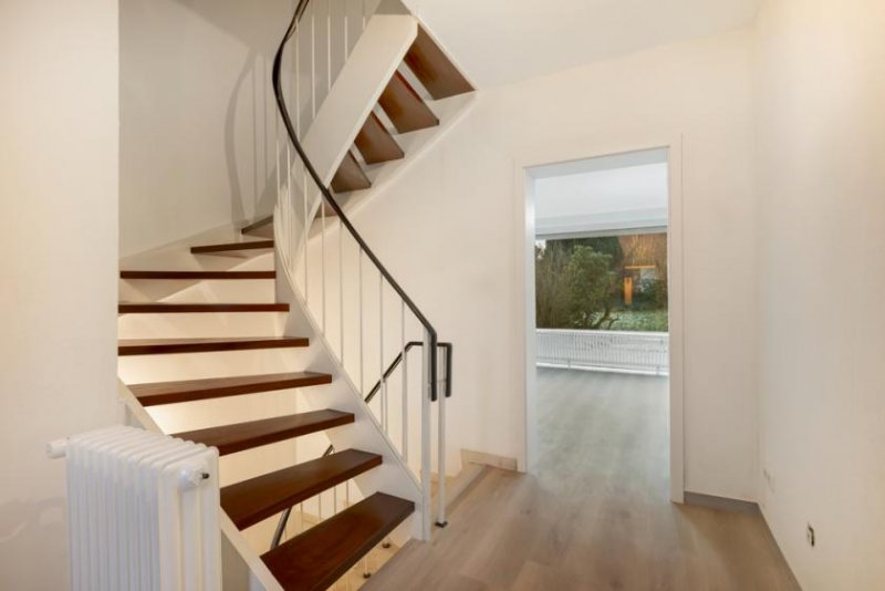 Seevetal EINZUGSBEREIT! Frisch renoviertes Stadthaus, Raumwunder in Meckelfeld! Haus kaufen