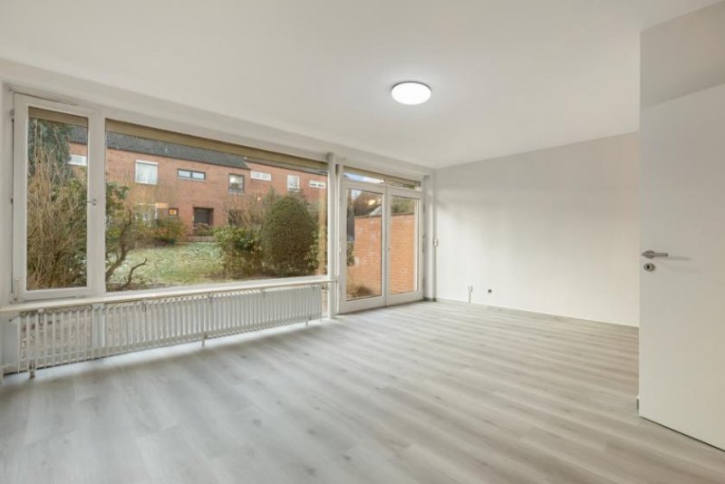 Seevetal EINZUGSBEREIT! Frisch renoviertes Stadthaus, Raumwunder in Meckelfeld! Haus kaufen