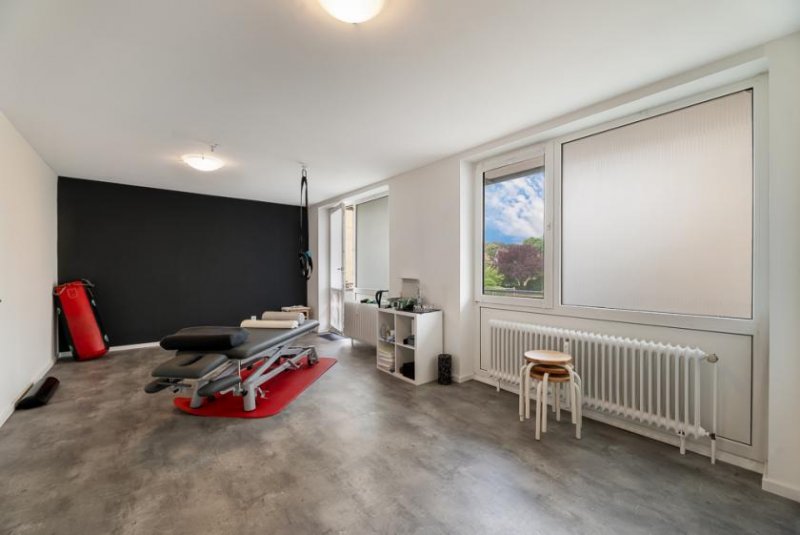 Seevetal Top gepflegt & Zentrumslage! Ca. 143 qm Gewerbefläche inkl. Stellplatz, Loggia & Keller bei Hamburg! Gewerbe kaufen