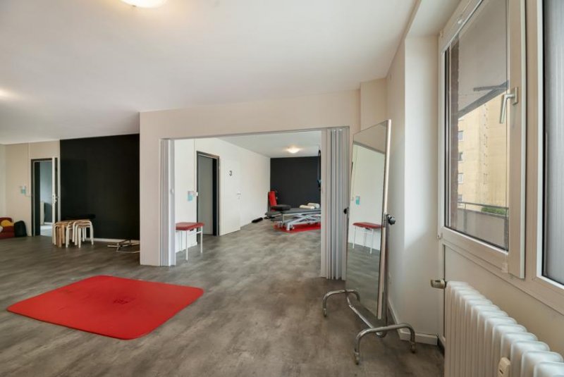 Seevetal Top gepflegt & Zentrumslage! Ca. 143 qm Gewerbefläche inkl. Stellplatz, Loggia & Keller bei Hamburg! Gewerbe kaufen