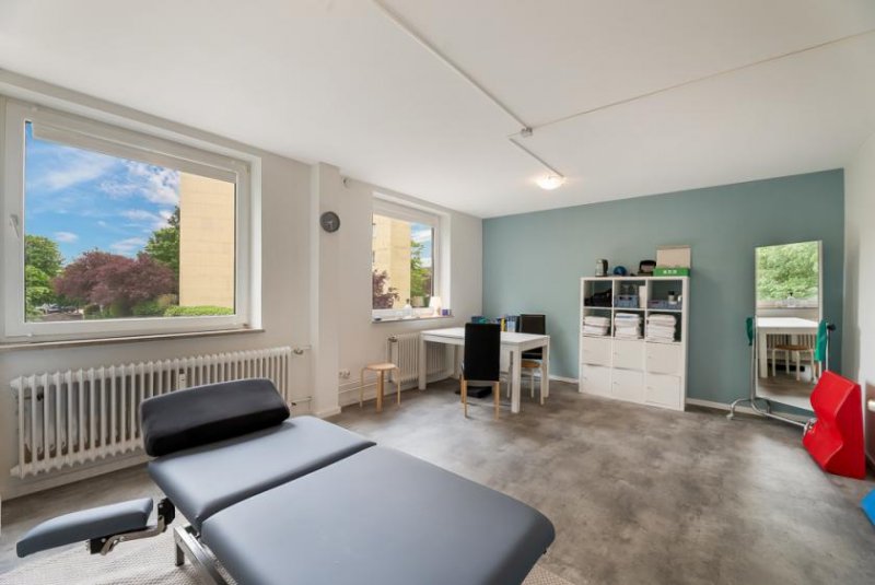 Seevetal Top gepflegt & Zentrumslage! Ca. 143 qm Gewerbefläche inkl. Stellplatz, Loggia & Keller bei Hamburg! Gewerbe kaufen