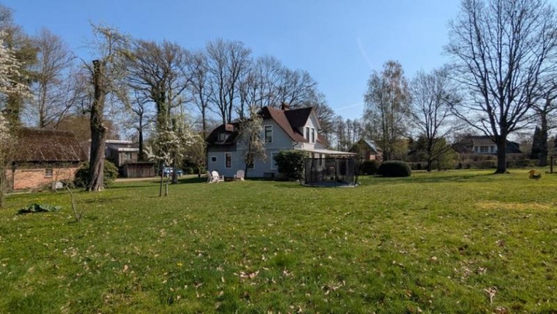 Seevetal TOPLAGE in Seevetal Hittfeld/Emmelndorf! Baugrundstück für EFH/DH mit Altbestand Grundstück kaufen