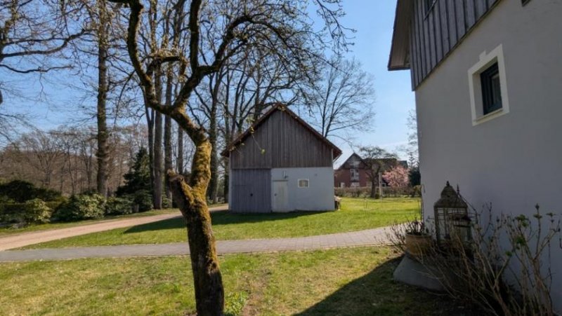 Seevetal TOPLAGE Jugendstilvilla mit Nebengebäude und zusätzlichem Baugrundstück. PROVISIONSFREI! Haus kaufen