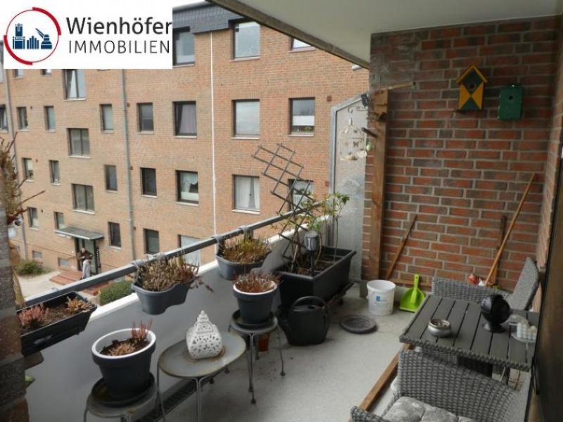 Lüneburg Solide vermietete 3 Zimmerwohnung mit Stellplatz und guter Rendite Wohnung kaufen