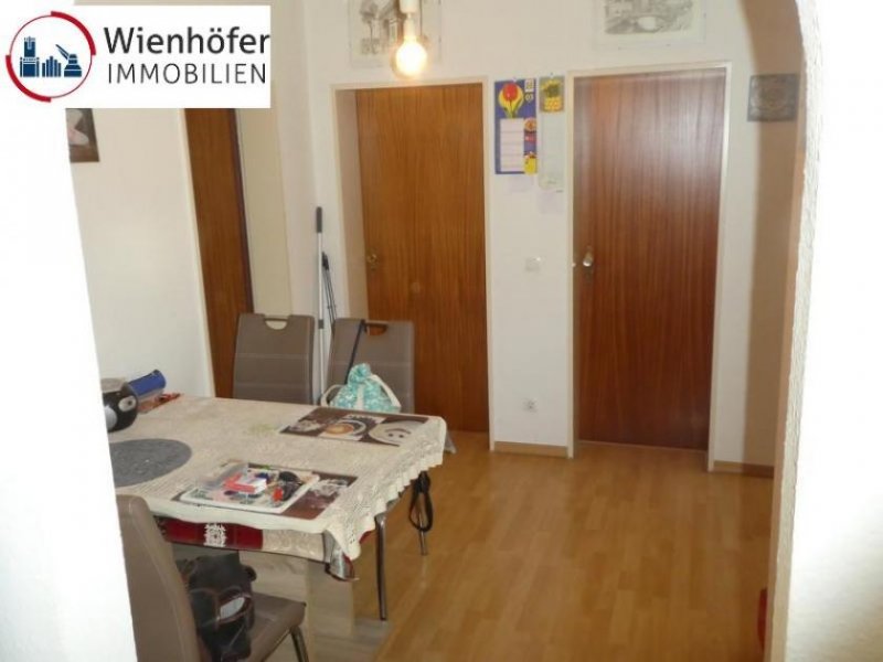 Lüneburg Solide vermietete 3 Zimmerwohnung mit Stellplatz und guter Rendite Wohnung kaufen