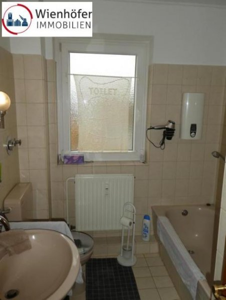 Lüneburg Solide vermietete 3 Zimmerwohnung mit Stellplatz und guter Rendite Wohnung kaufen