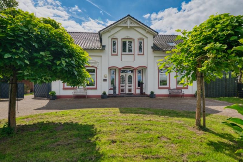 Hemmoor 1878: Traumhaft & geschmackvoll saniertes Anwesen auf ca. 24.000 qm mit ca. 350 qm Wohn-/Nutzfläche! Haus kaufen