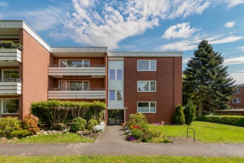 Hamburg 70M² IN RAHLSTEDT: HELLE, GEPFLEGTE WOHNUNG MIT GROSSEM BALKON - IDEAL FÜR INVESTOREN! Gewerbe kaufen