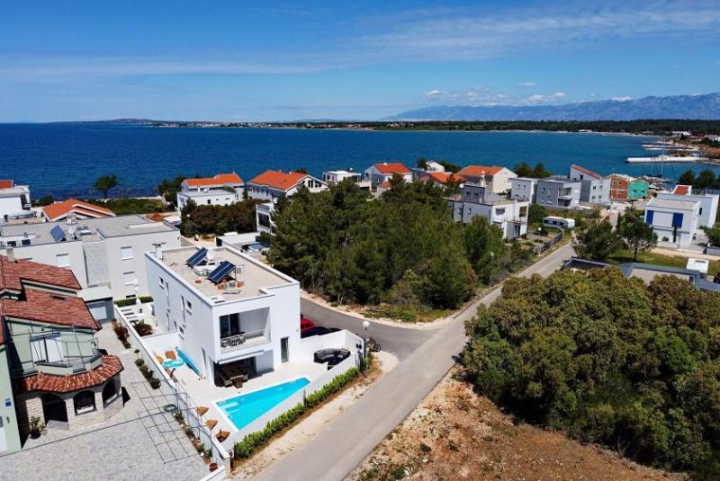 Zadar Doppelhaushälfte Villa in Meeresnähe bei Zadar Haus kaufen