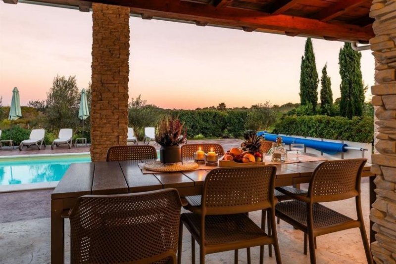 Zadar Erdgeschossvilla mit zwei Wohneinheiten und gemeinschaftlichem Garten Haus kaufen