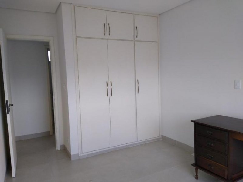 Sao Paulo Apartment with Panoramic View to the Serra Cantareira in São Wohnung kaufen