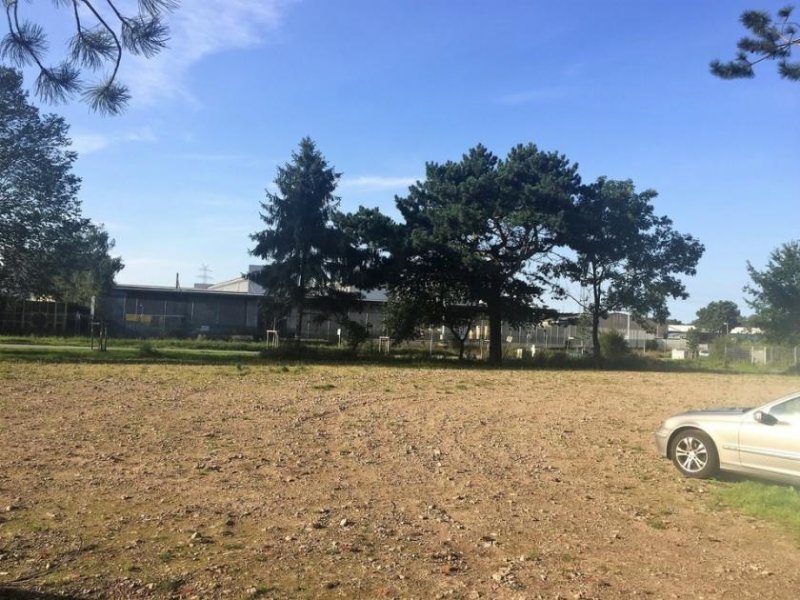 Lübeck Produktions- und Lagerflächen mit viel Potential! Gewerbe kaufen