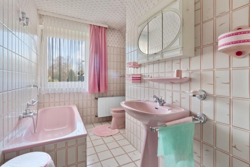 Bad Schwartau Großzügiges Architektenhaus mit flexiblen Nutzungsmöglichkeiten. KÄUFERCOURTAGEFREI Haus kaufen