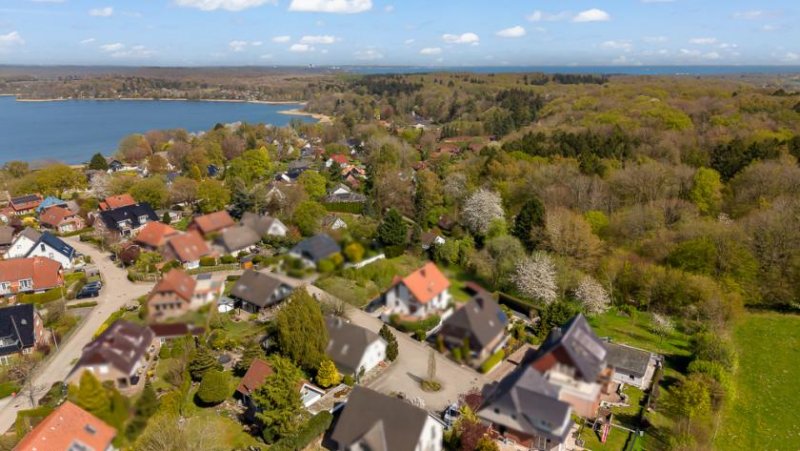 Scharbeutz Traum Baugrundstück, gesuchte Top Sackgassenlage: Wenige 100m zum Wasser, direkt an Wald & Feldern ! Grundstück kaufen