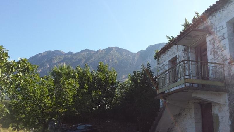 Kalamata Einmaliges Steinhaus vor dem Meer in Kalamata die Stadt ist 5 Minuten entfernt Haus kaufen