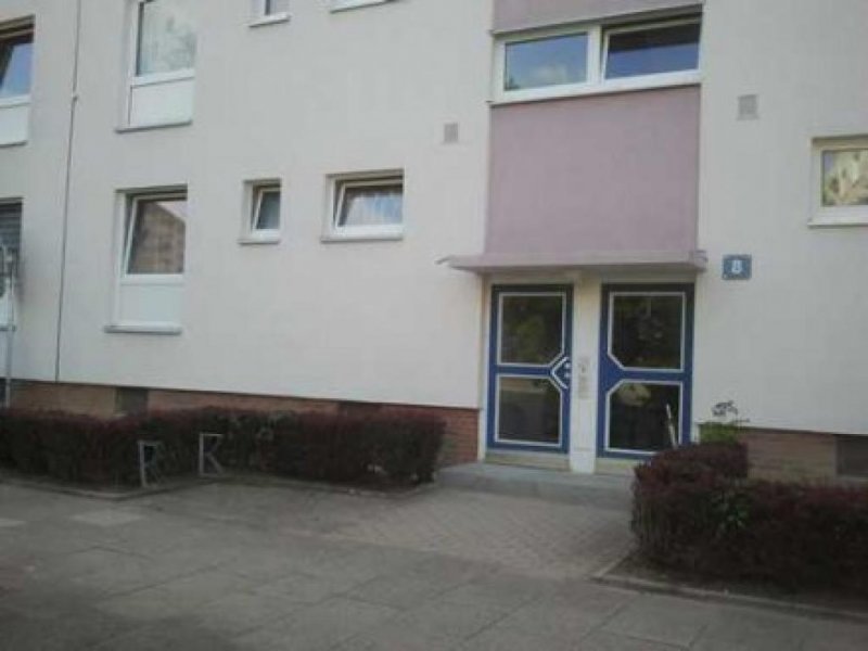 Kiel Renditeobjekt 6% netto - Vermietete Wohnung mit Garten Wohnung kaufen