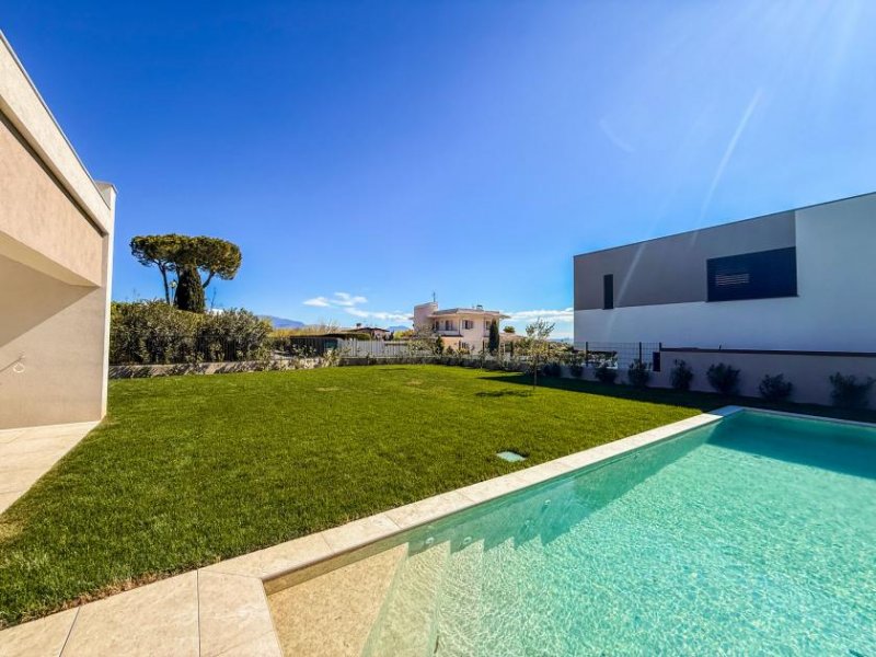 Moniga del Garda Villa Acacia: Wunderschöne und neue Villa am Gardasee zu verkaufen Haus kaufen