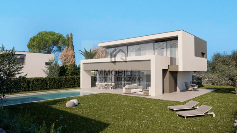 Moniga del Garda Villa Cipresso: Luxuriöse und neue Villa am Gardasee zu verkaufen Haus kaufen