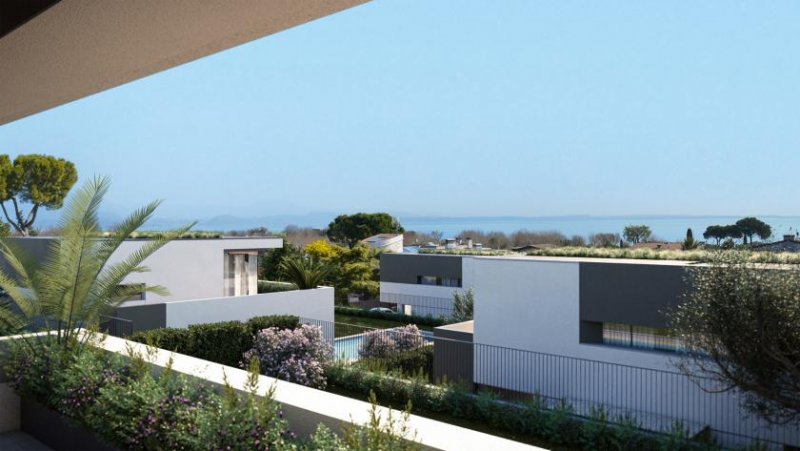 Moniga del Garda Villa Cipresso: Luxuriöse und neue Villa am Gardasee zu verkaufen Haus kaufen