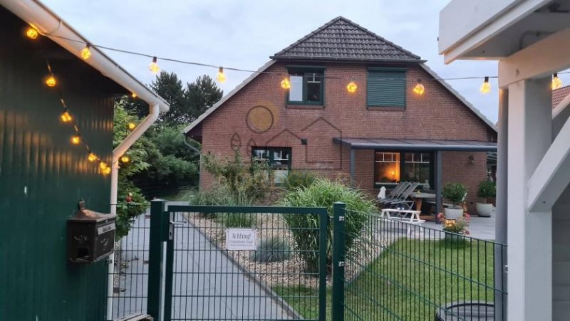Bokholt-Hanredder Energiesparend, kernsaniert, luxuriös m. ganz ganz viel Platz im Grünen Haus kaufen